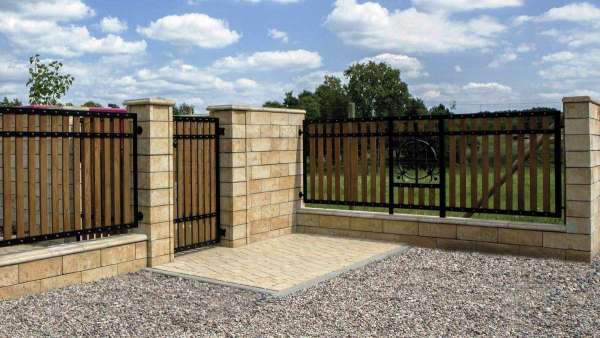 Semmelrock Bradstone Travero kerítésrendszer - Homoksárga