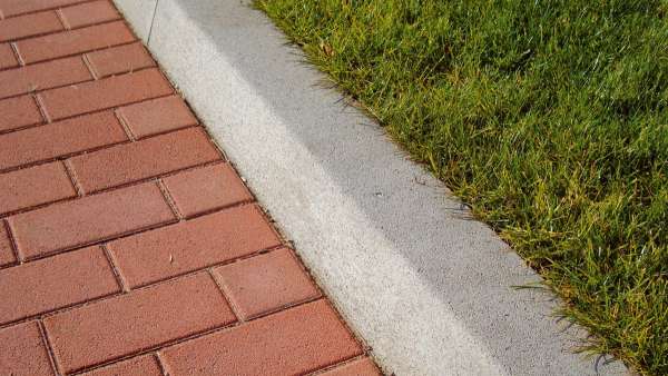 Semmelrock útszegély - Szürke